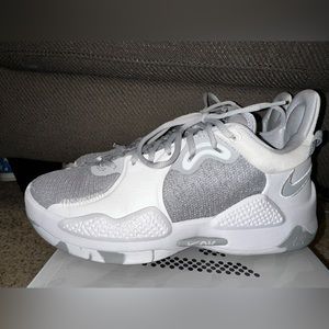 PG 5 nike basketball shoes